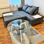 City-apartment Direkt Im Zentrum דירה *